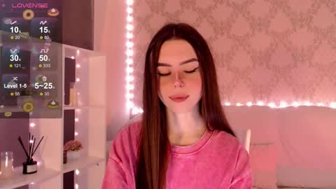 Mia online show from 5, 10, 2025