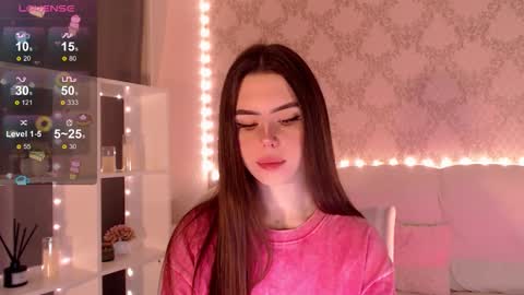 Mia online show from 7, 11, 2025