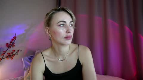 Snapshot of holyyy_fuck chatting on 11, 3, 2025 Vicky my another account here - desperate clit online show from 11, 3, 2025