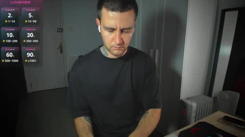 Snapshot of honestandrew chatting on 2, 2, 2025 Andrew online show from 2, 2, 2025