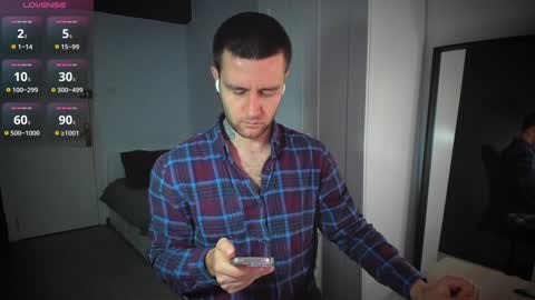 Snapshot of honestandrew chatting on 5, 2, 2025 Andrew online show from 5, 2, 2025