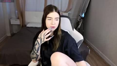 Snapshot of honey_cherrry chatting on 27, 5, 2026 Honey online show from 27, 5, 2026