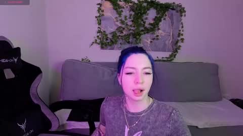 Snapshot of honey_cherrry chatting on 2, 6, 2026 Honey online show from 2, 6, 2026