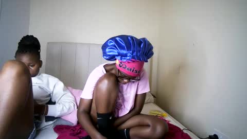 Snapshot of honey_drop1 chatting on 7, 2, 2026 honey drop online show from 7, 2, 2026