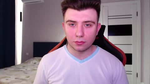 Snapshot of honey_furry chatting on 13, 3, 2026 Wolfy online show from 13, 3, 2026