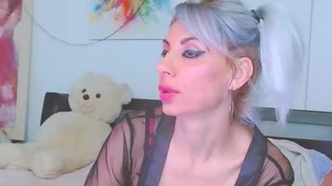 honey_lara online show from 12, 3, 2026