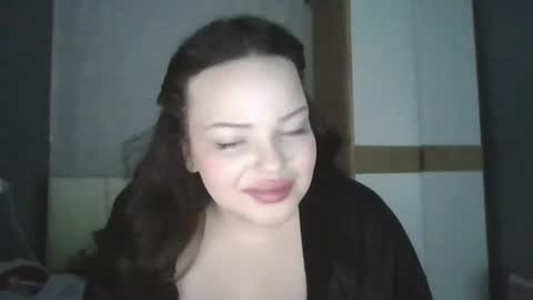 Snapshot of honey_miracle chatting on 18, 6, 2026 honey_miracle online show from 18, 6, 2026