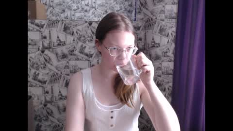 Lina online show from 27, 2, 2025