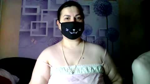 Snapshot of honey_sweet_couple chatting on 22, 12, 2025 Alexa and Oscar online show from 22, 12, 2025