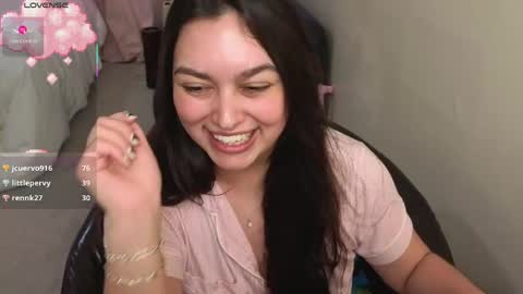 Snapshot of honey_tia chatting on 16, 5, 2026 Tia online show from 16, 5, 2026
