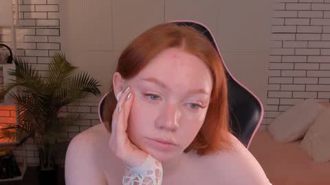 honeyautumn online show from 20, 12, 2024