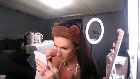 honeybabiii6969 online show from 9, 3, 2026