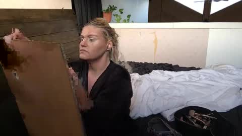 Snapshot of honeybuhnny chatting on 6, 3, 2026 honeybuhnny online show from 6, 3, 2026