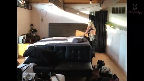 Snapshot of honeybuhnny chatting on 3, 4, 2026 honeybuhnny online show from 3, 4, 2026