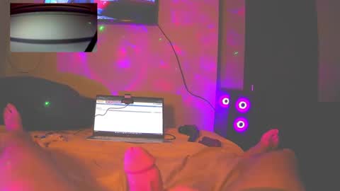 Snapshot of honeydrips_ chatting on 17, 2, 2025 Honey Drips online show from 17, 2, 2025