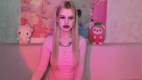 Snapshot of honeygold__ chatting on 17, 11, 2025 Lisa online show from 17, 11, 2025