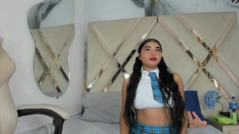 Snapshot of honeyht chatting on 18, 4, 2026 honeyht online show from 18, 4, 2026