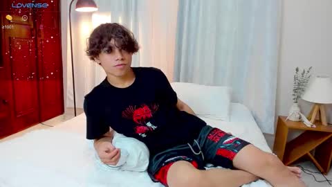 Snapshot of honeymoon_sariel chatting on 9, 10, 2025 honeymoon_sariel online show from 9, 10, 2025