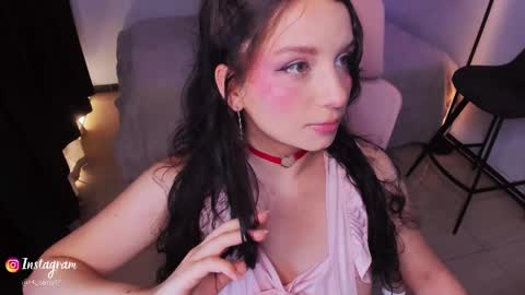 Snapshot of honeymoontea chatting on 25, 3, 2026 online show from 25, 3, 2026