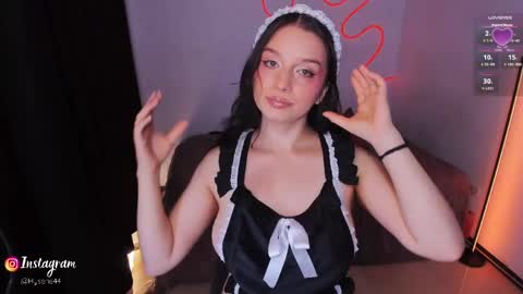 Snapshot of honeymoontea chatting on 16, 4, 2026 online show from 16, 4, 2026