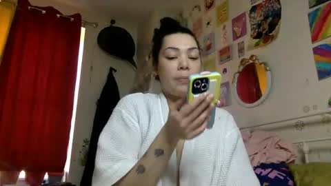 Snapshot of honeyruby chatting on 15, 12, 2025 Ruby Sparks online show from 15, 12, 2025