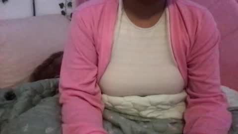 Snapshot of honeyy_89 chatting on 8, 5, 2026 honeyyy89 online show from 8, 5, 2026