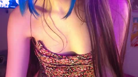 Snapshot of honeyypeaach chatting on 3, 12, 2024    online show from 3, 12, 2024