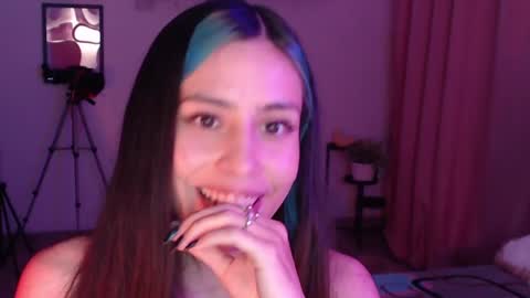 Snapshot of honeyypeaach chatting on 20, 2, 2025    online show from 20, 2, 2025