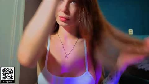 Snapshot of honeyyy_bunny chatting on 15, 3, 2026 the perfectgirl online show from 15, 3, 2026