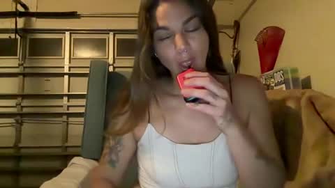 HoodHippy online show from 14, 7, 2026