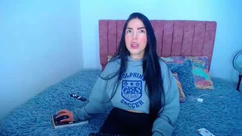 Snapshot of hoot_alicee chatting on 29, 10, 2025 ONLYFANS online show from 29, 10, 2025