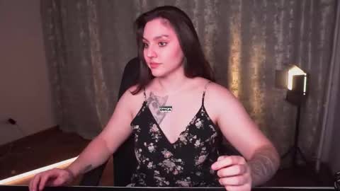 Snapshot of hoot_owl_cb chatting on 14, 3, 2026 Karina online show from 14, 3, 2026