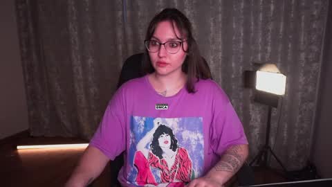 Snapshot of hoot_owl_cb chatting on 31, 3, 2026 Karina online show from 31, 3, 2026