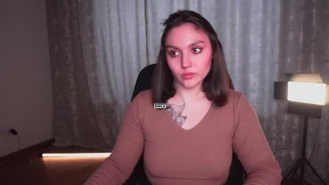 Snapshot of hoot_owl_cb chatting on 2, 4, 2026 Karina online show from 2, 4, 2026