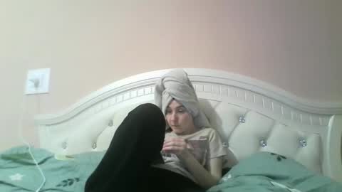 Snapshot of hootloove69 chatting on 10, 3, 2026 hootloove69 online show from 10, 3, 2026