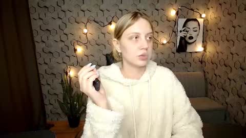 hope happyyy online show from 9, 3, 2025