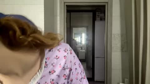 Snapshot of hopethady chatting on 1, 11, 2025 Emmi online show from 1, 11, 2025