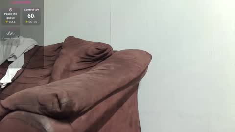 Snapshot of hopeulyke chatting on 12, 4, 2026 Nakedskinnybigd online show from 12, 4, 2026