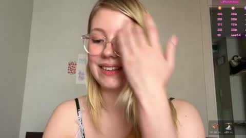 Snapshot of horney_audrey chatting on 11, 12, 2024 Audrey online show from 11, 12, 2024