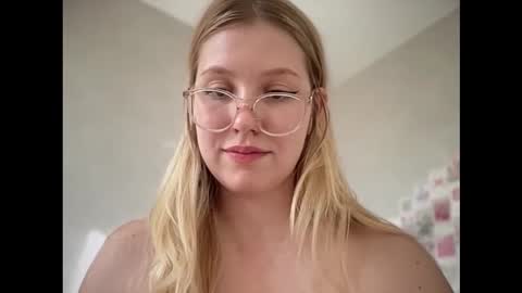 Snapshot of horney_audrey chatting on 27, 9, 2025 Audrey online show from 27, 9, 2025
