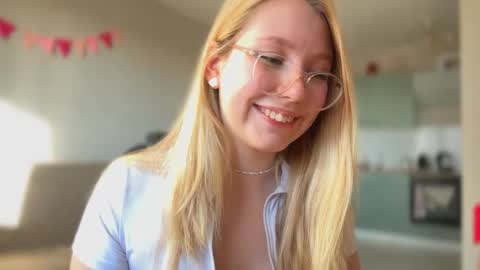 Snapshot of horney_audrey chatting on 13, 10, 2025 Audrey online show from 13, 10, 2025