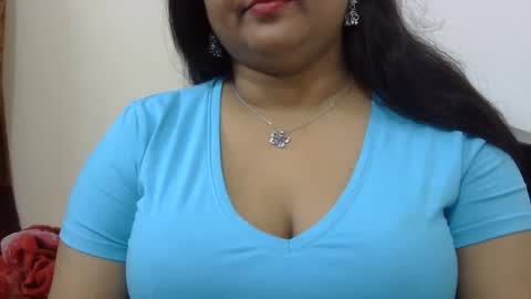 Snapshot of horneydesibabe chatting on 31, 12, 2024 horneydesibabe online show from 31, 12, 2024