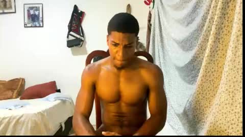 Snapshot of horneyguy2399 chatting on 17, 4, 2026 sugarbaby online show from 17, 4, 2026