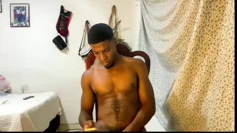 Snapshot of horneyguy2399 chatting on 22, 4, 2026 sugarbaby online show from 22, 4, 2026