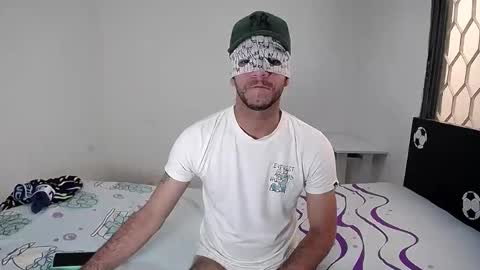 BoyHornyDirty online show from 23, 11, 2025