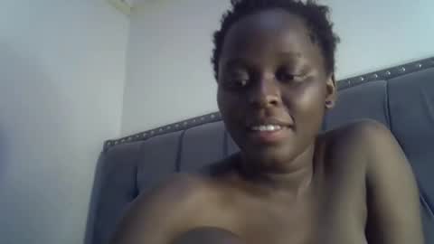 Snapshot of horny_ebony546069 chatting on 13, 12, 2024 horny_ebony546069 online show from 13, 12, 2024