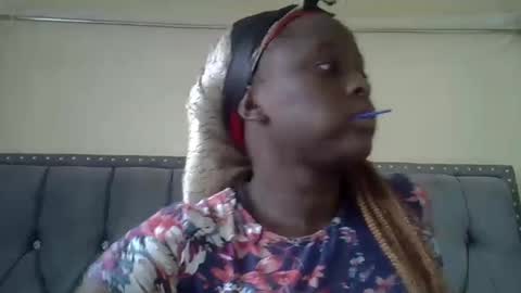 Snapshot of horny_ebony546069 chatting on 5, 1, 2025 horny_ebony546069 online show from 5, 1, 2025
