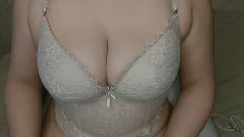 Snapshot of horny_emily1 chatting on 11, 1, 2026 call me emily online show from 11, 1, 2026