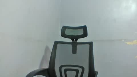 Snapshot of horny_hearts chatting on 6, 7, 2026 phanice online show from 6, 7, 2026
