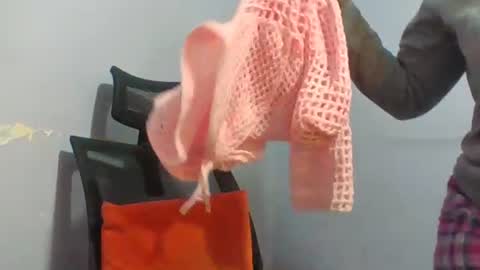 Snapshot of horny_hearts chatting on 12, 7, 2026 phanice online show from 12, 7, 2026